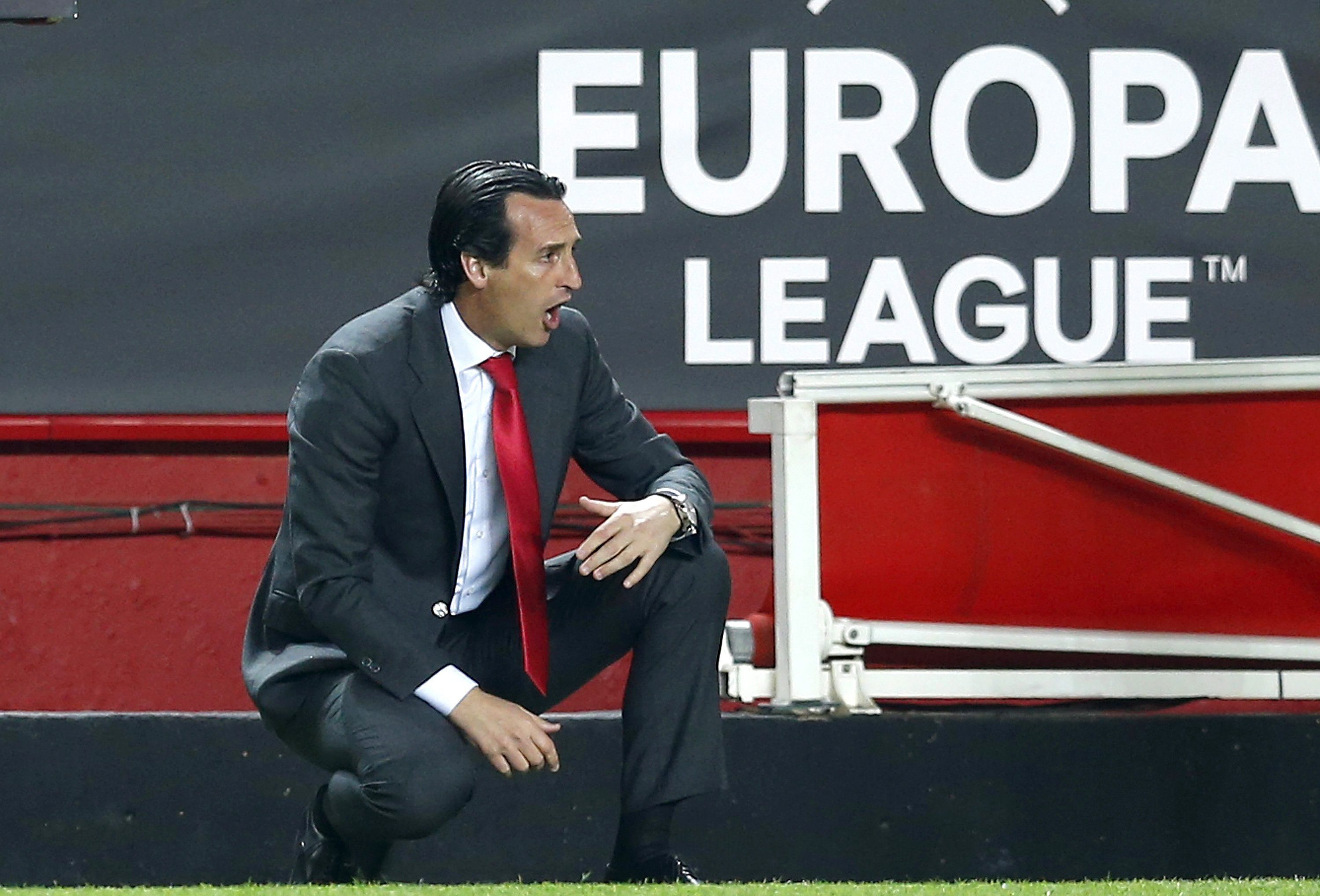 วิลล่าชนสาลิกา! เปิดศึกนอกลีกแย่งตัว รามอน เสริมแกร่งแนวรับ