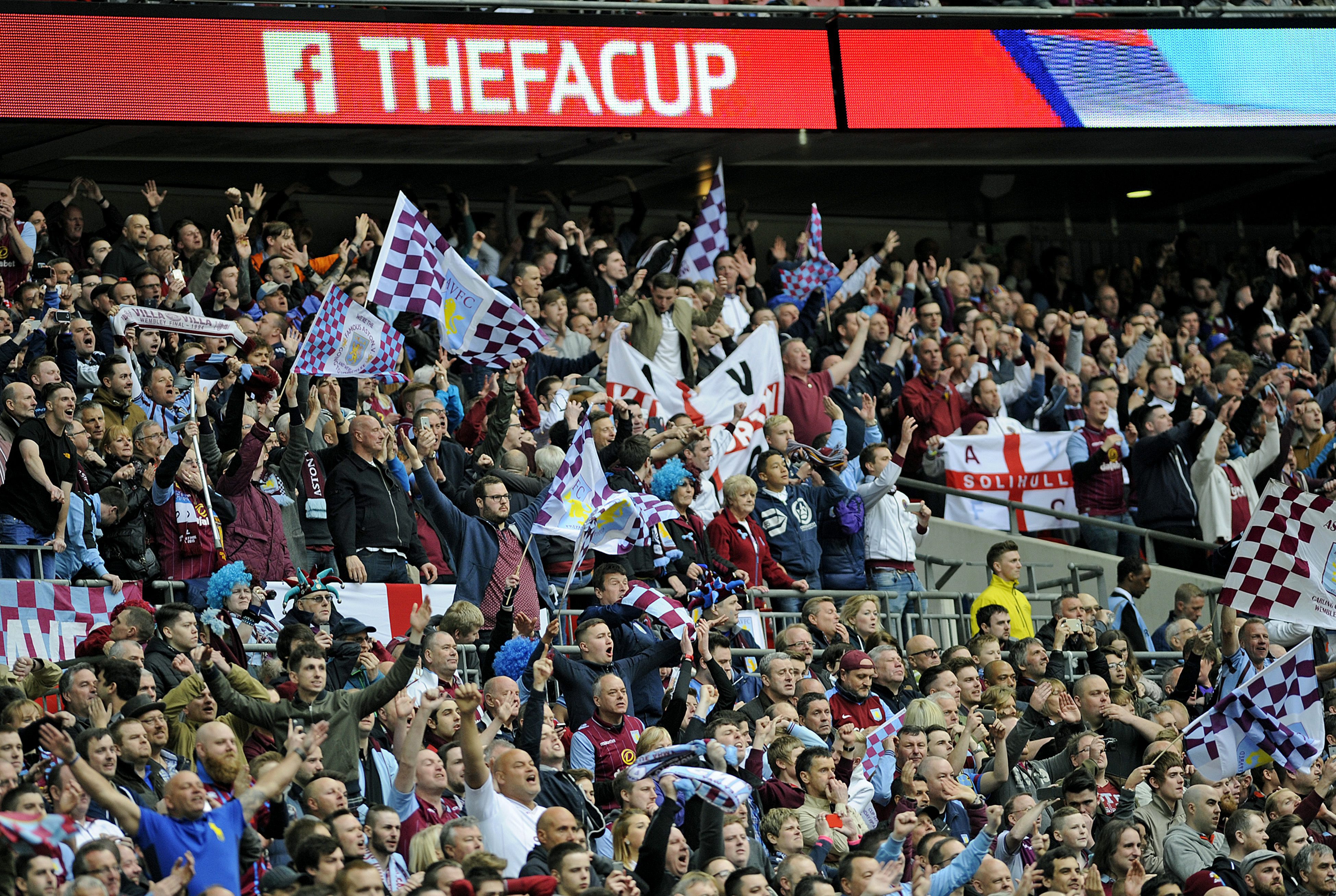 วิลล่า เร่งเครื่องล่าตัว เจมส์ แทรฟฟอร์ด เสริมทัพ