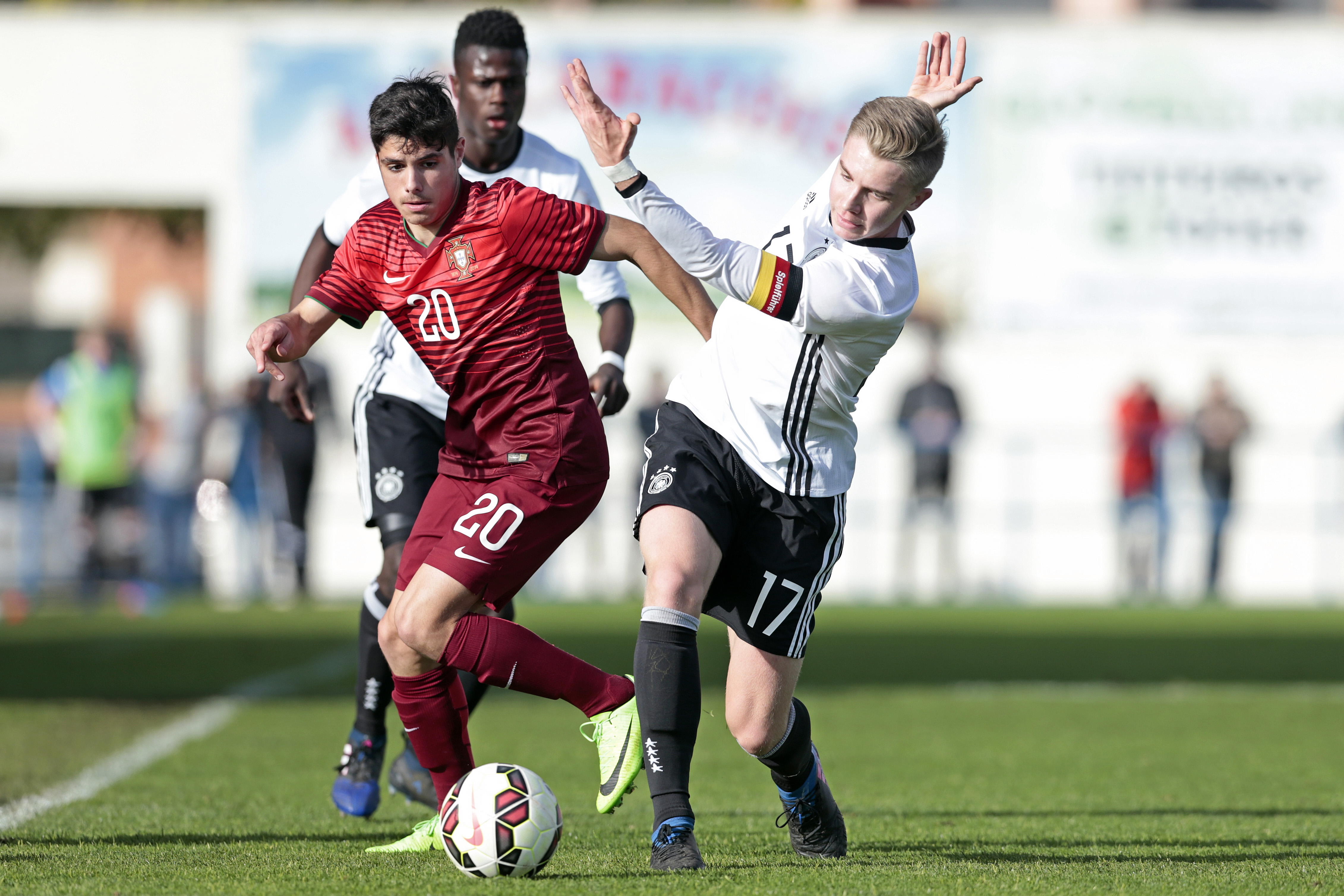 บาร์ซ่า เล็งกระชากตัว เปโดร เนโต้ เสริมทัพช่วงซัมเมอร์