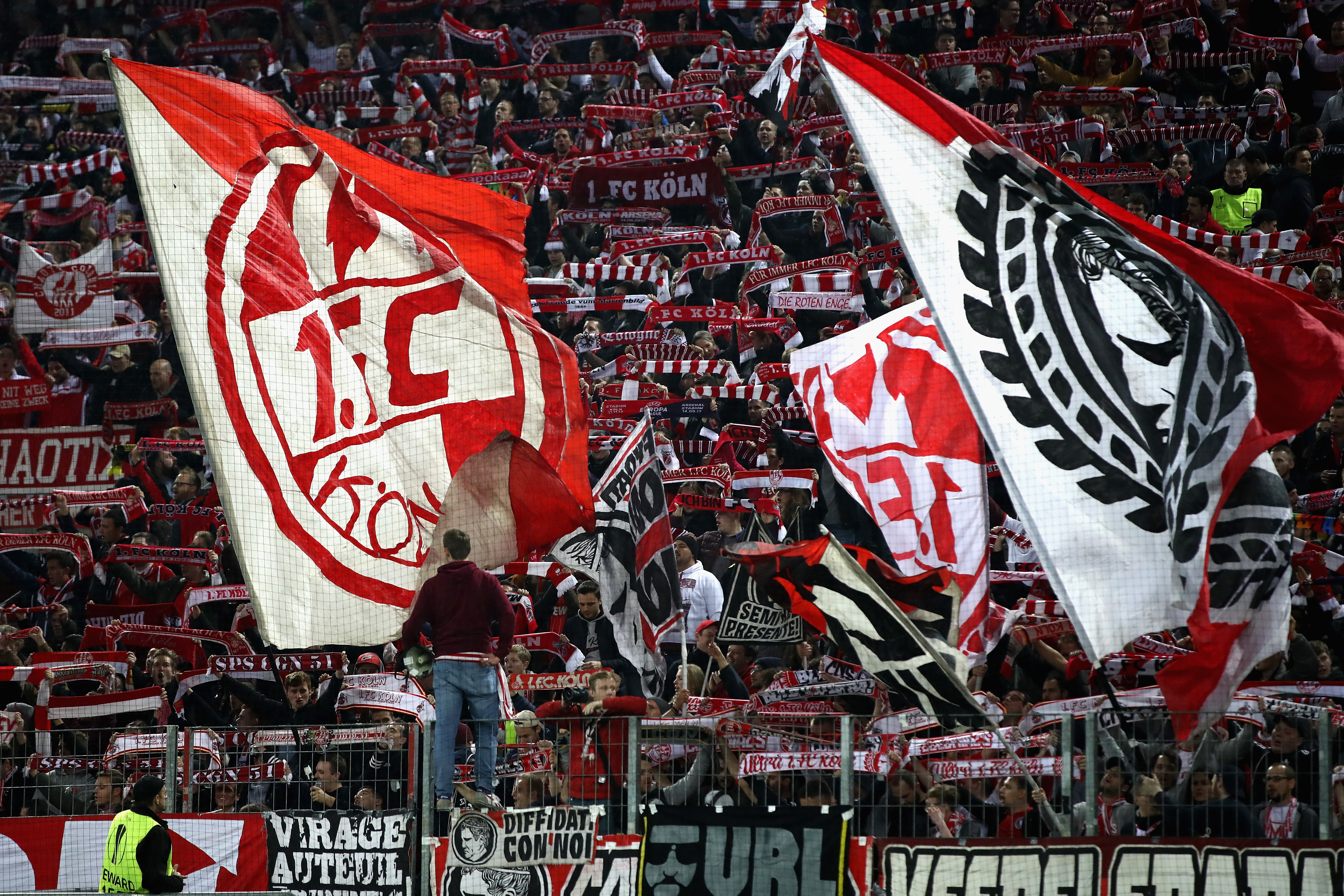 ดอร์ทมุนด์ บุกรัง โคโลญจน์ ลุ้นเก็บ 3 แต้ม หนีโซนท้ายตาราง