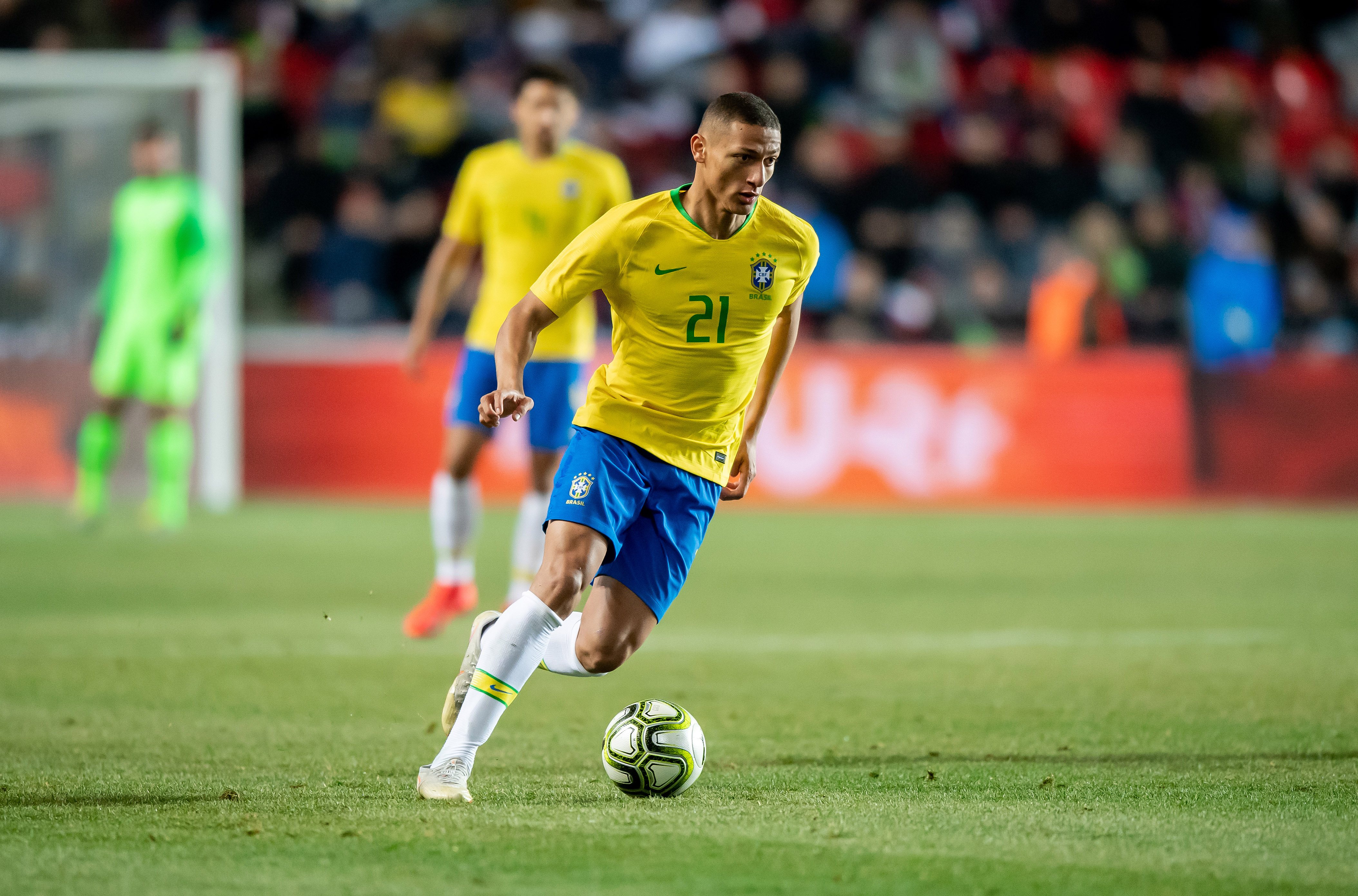 ฟลาเมงโก้ เตรียมยื่นข้อเสนอคว้า 'ริชาร์ลิซอน' หากสเปอร์สตกชั้น!