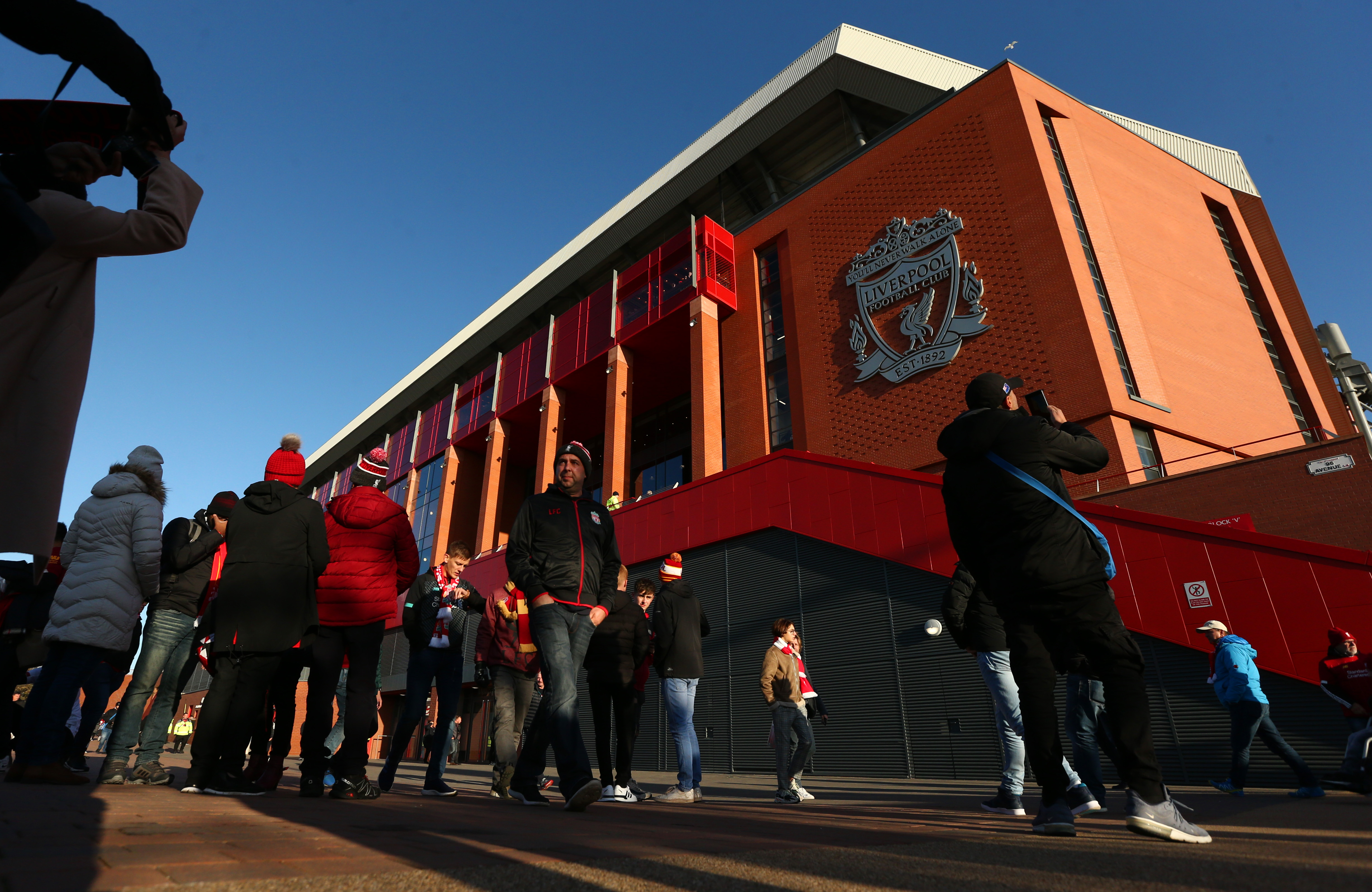 หงส์แดงเล็งคว้า "อาร์ชี เกรย์" เสริมแดนกลาง สู้ศึกฤดูกาลใหม่!