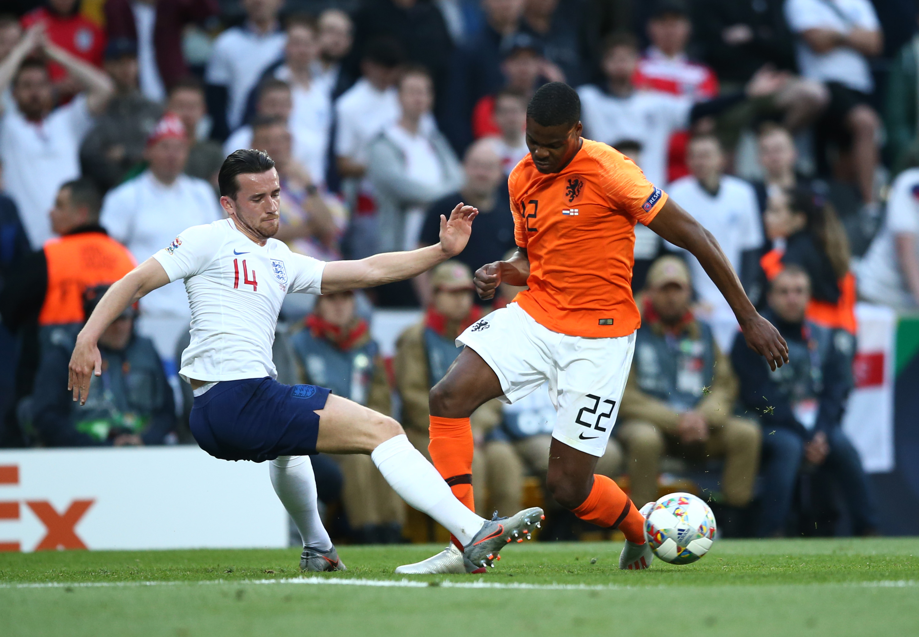 หงส์แดงหวนเล็ง ดุมฟรีส์ เสริมแกร่งแบ็คขวาซัมเมอร์นี้