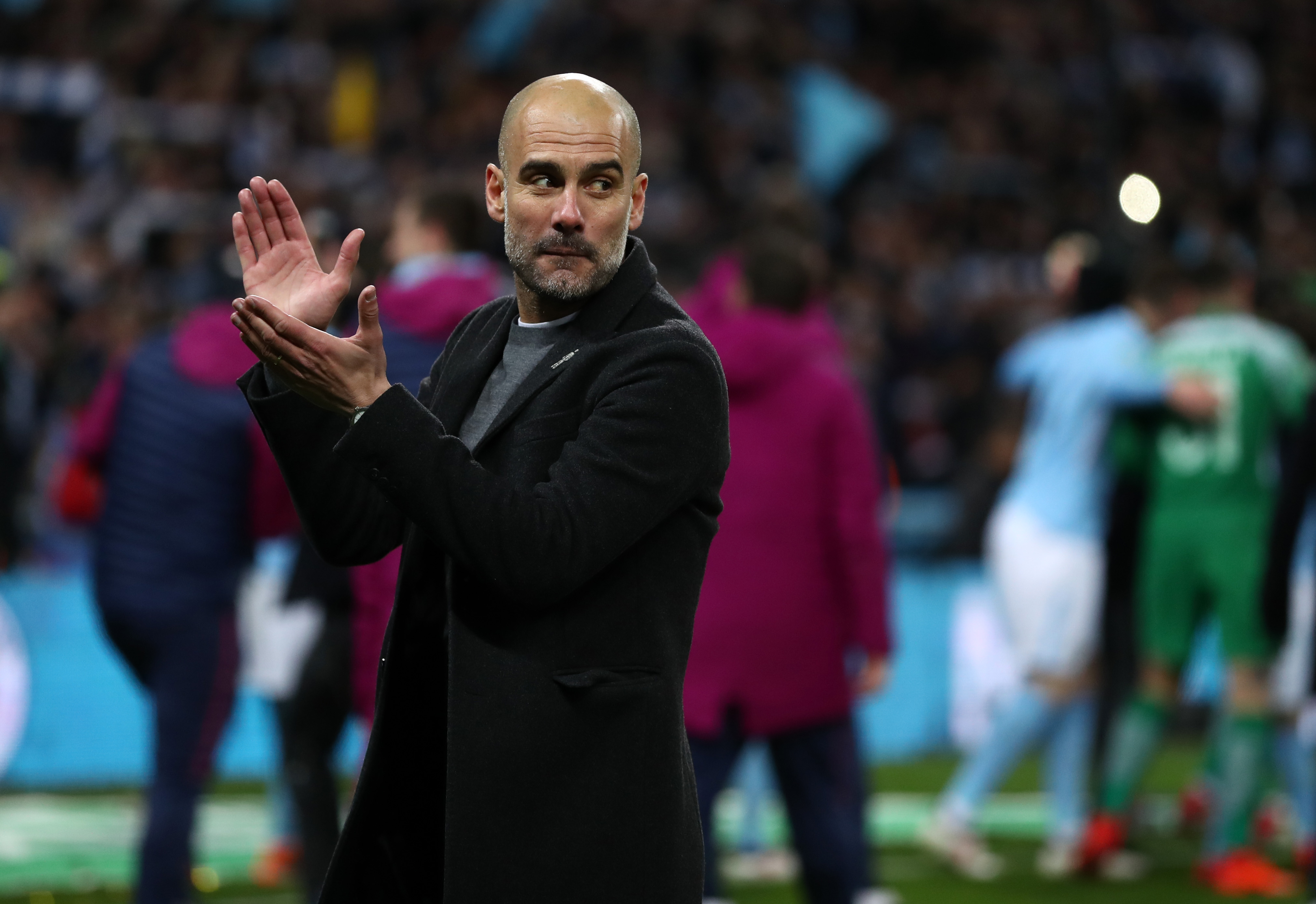 เรือใบสีฟ้าเปิดโอกาสปล่อย ริโก้ ลูอิส ซัมเมอร์นี้