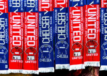 ผีแดงชนสิงห์! แมนฯ ยูฯ วางมูริลโลเสริมหลังบ้าน