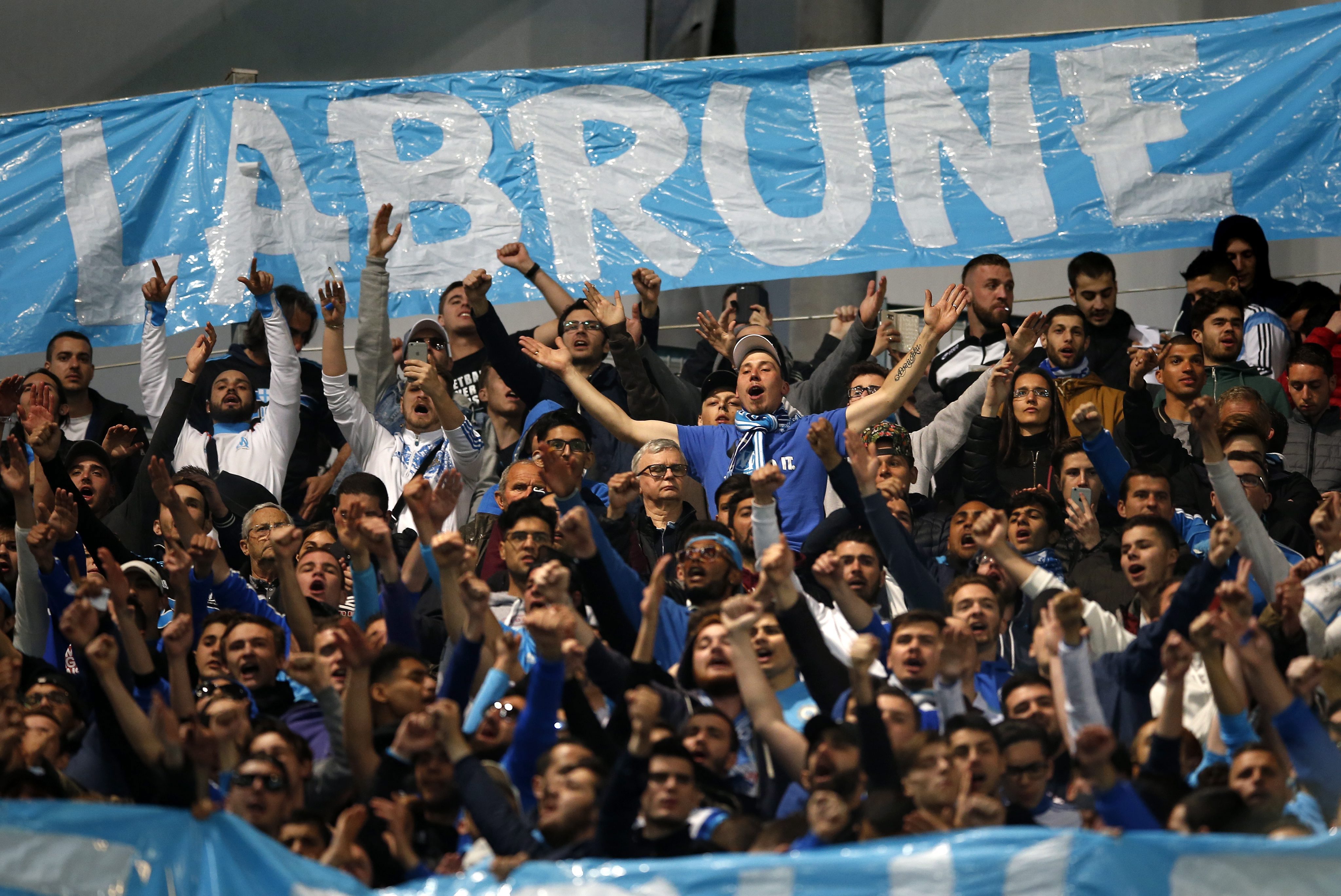 โอ้เอ้ไม่ได้แล้ว! มาร์กเซยจ้องยืม "อัซนู" แบ็กดาวรุ่งทอฟฟี่ก่อนตลาดปิด