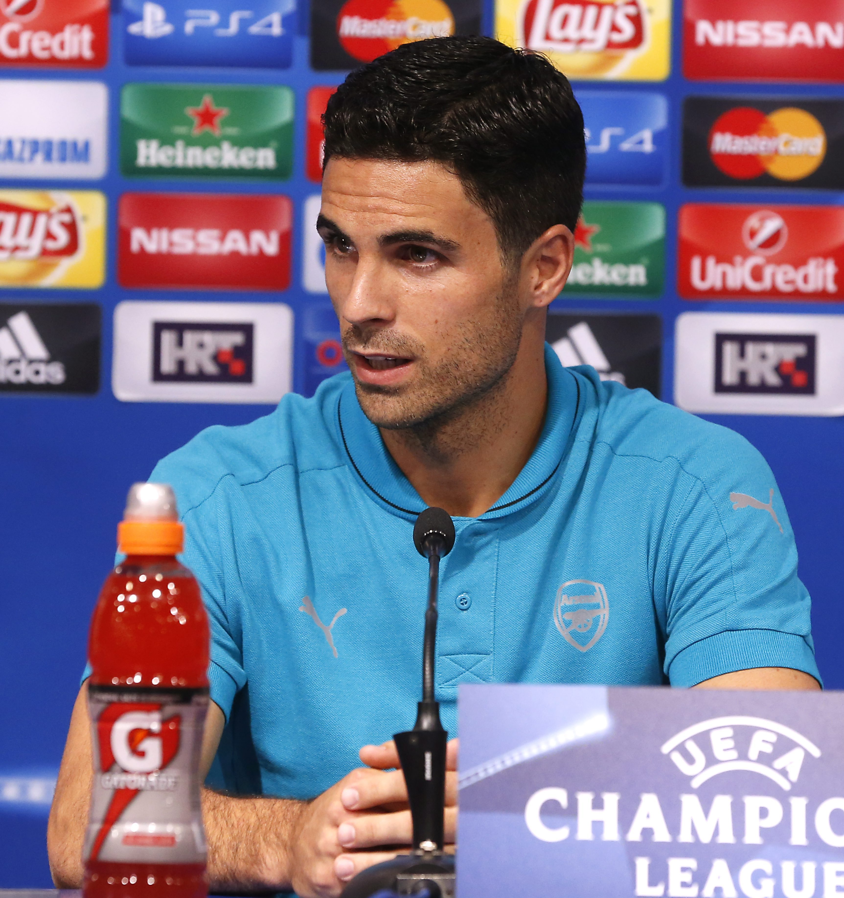 อาร์เซน่อลเล็งฟรี! อาร์เตต้าหวังซิว 'มิงเกซ่า' เสริมแกร่งแนวรับ