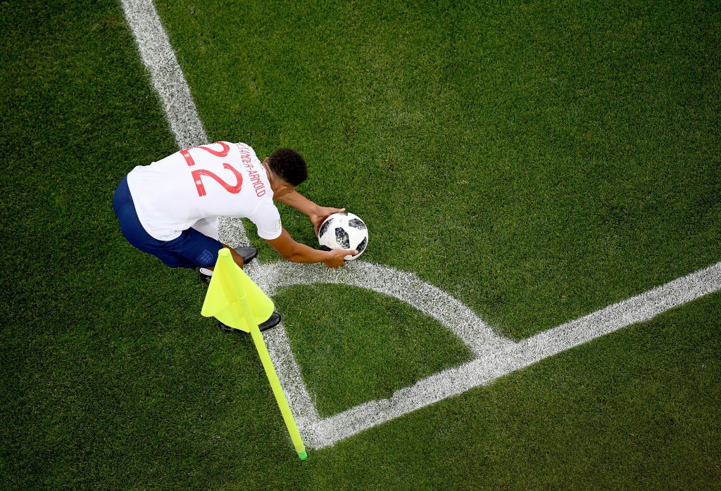 มาดริดจัดทัพบุกเรือใบ! เอ็มบัปเป้คืนทัพ, อเล็กซานเดอร์-อาร์โนลด์ยืนแบ็คขวา