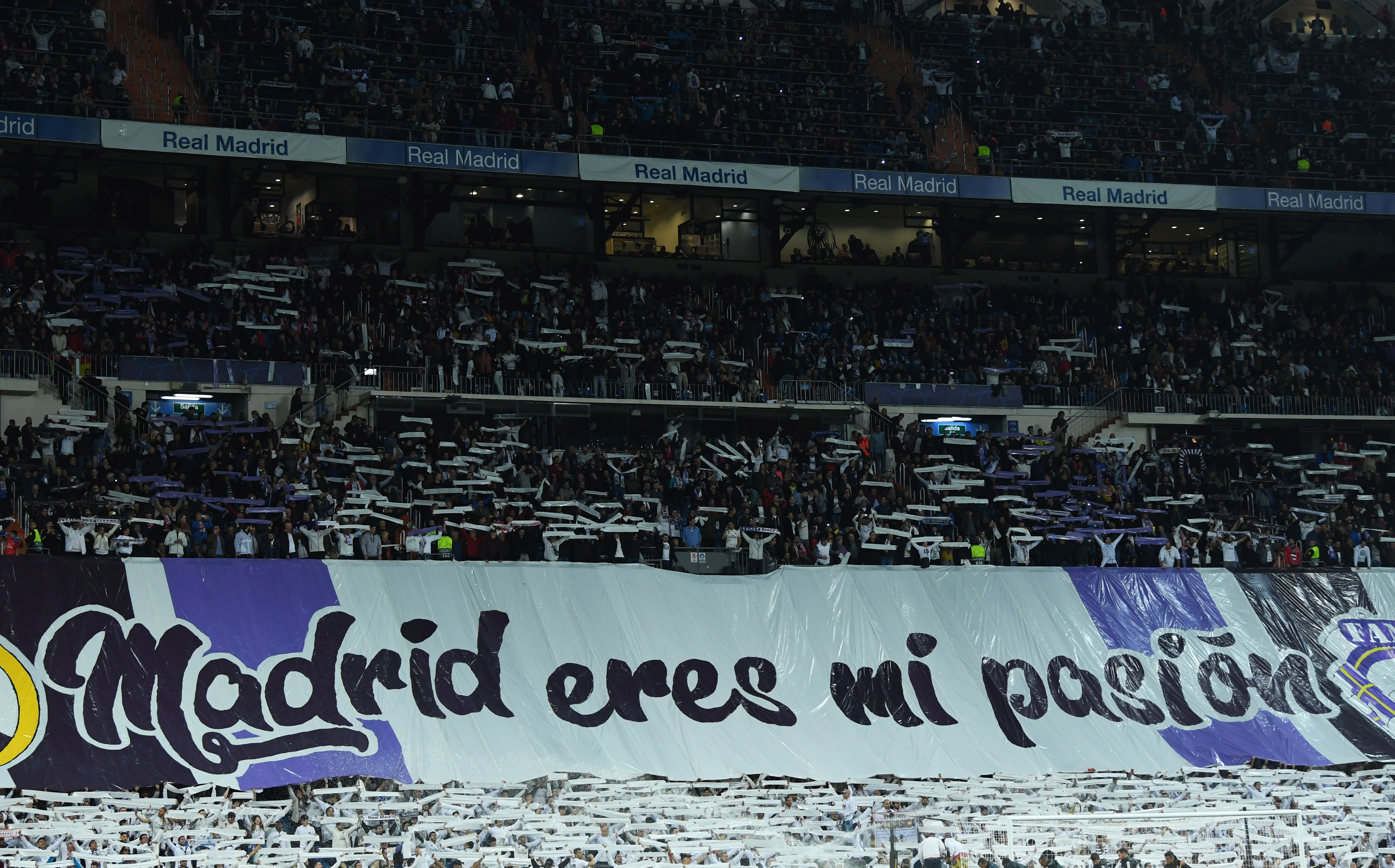 ราชันชุดขาว เร่งเครื่องคุยสัญญาใหม่ 'ชูอาเมนี' สยบผี-หงส์