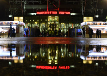 ผีแดงเจอคู่แข่ง! สเปอร์ส, นิวคาสเซิ่ล สนดึง แม็คโทมิเนย์ คืนพรีเมียร์ลีก