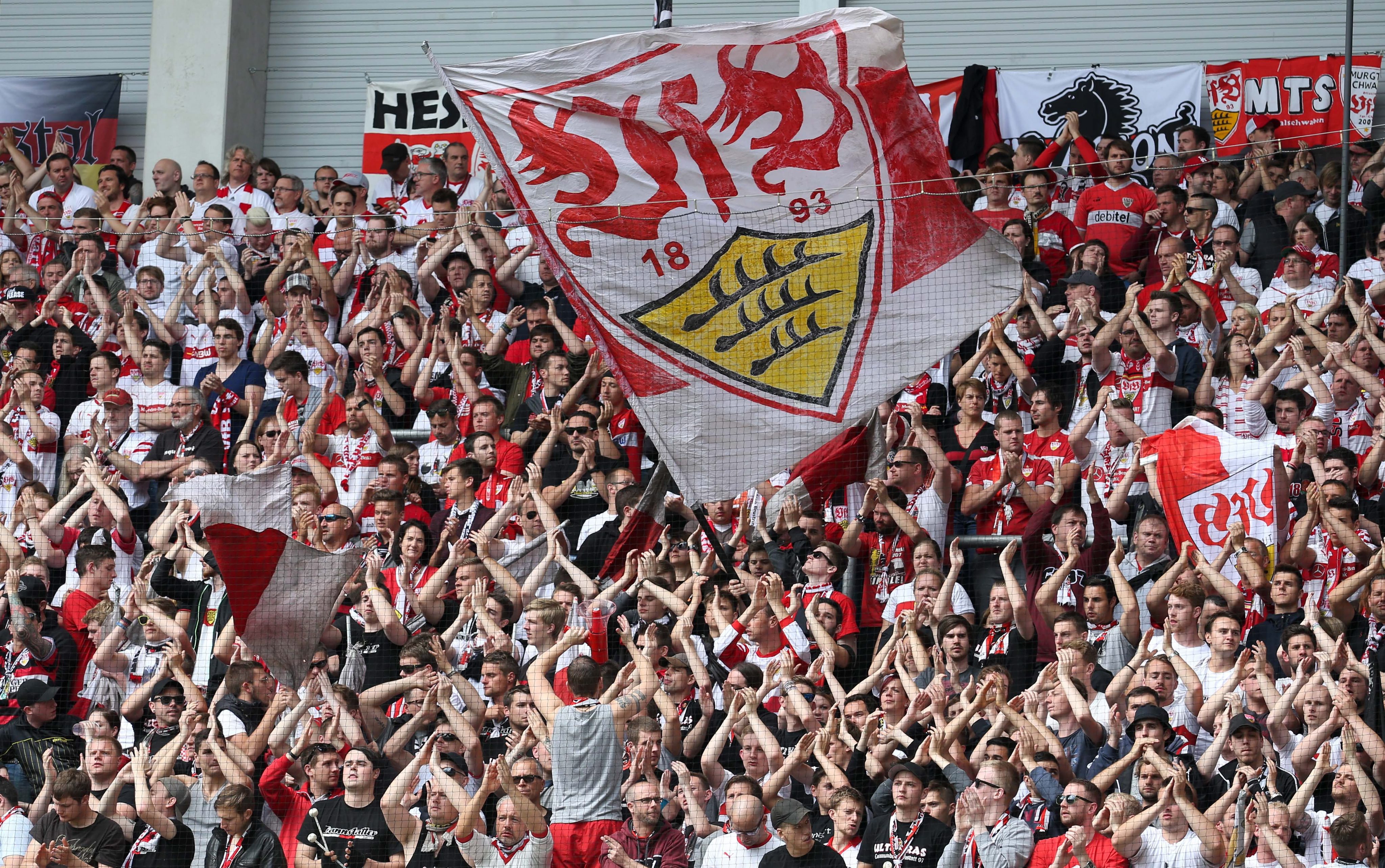 สตุ๊ตการ์ท ดวล ดอร์ทมุนด์: บิ๊กแมตช์แย่งตั๋ว ชปล. พร้อมคาดการณ์ผล