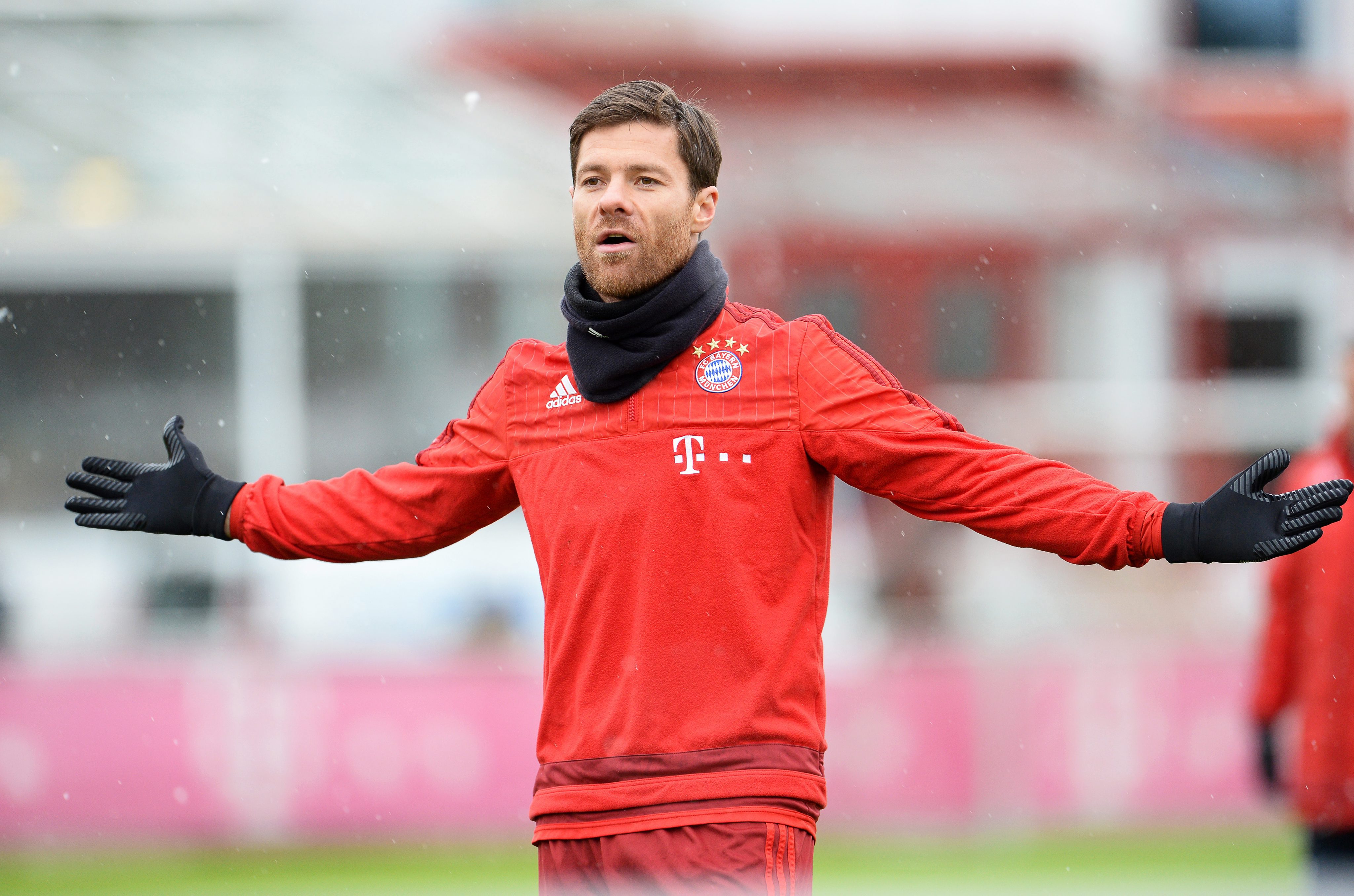 อลอนโซ่เนื้อหอม! พร้อมกลับคืนวงการโค้ช ท่ามกลางข่าวลือหงส์แดง